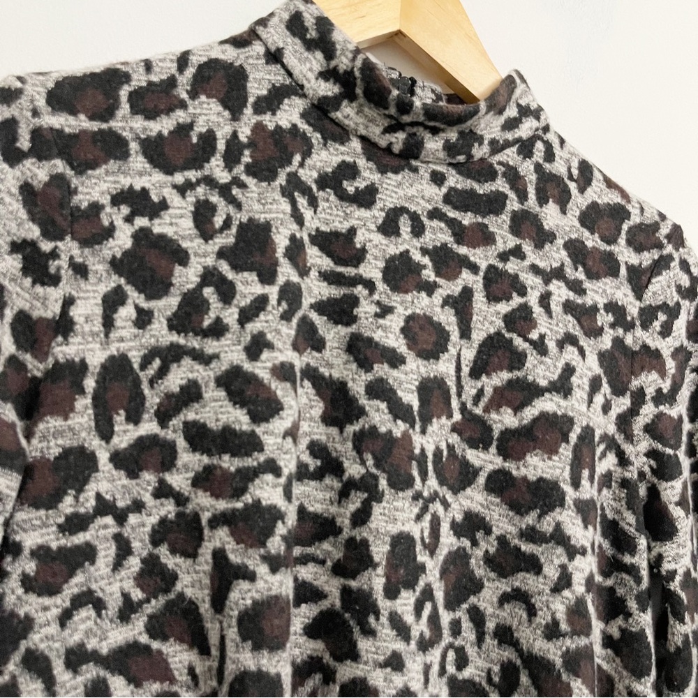 Tyler Boe Chrissy Mock Neck Animal Cheetah Print Tunic Size XS - Picture 6 of 15